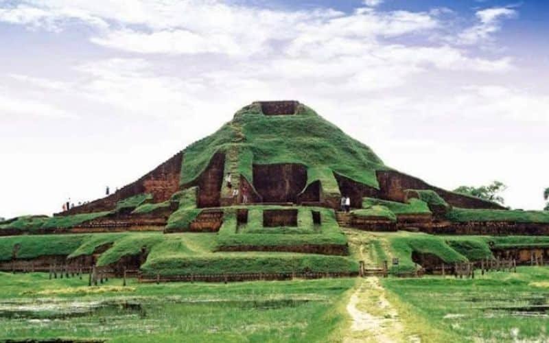 Paharpur Mahasthangarh travel in Bangladesh